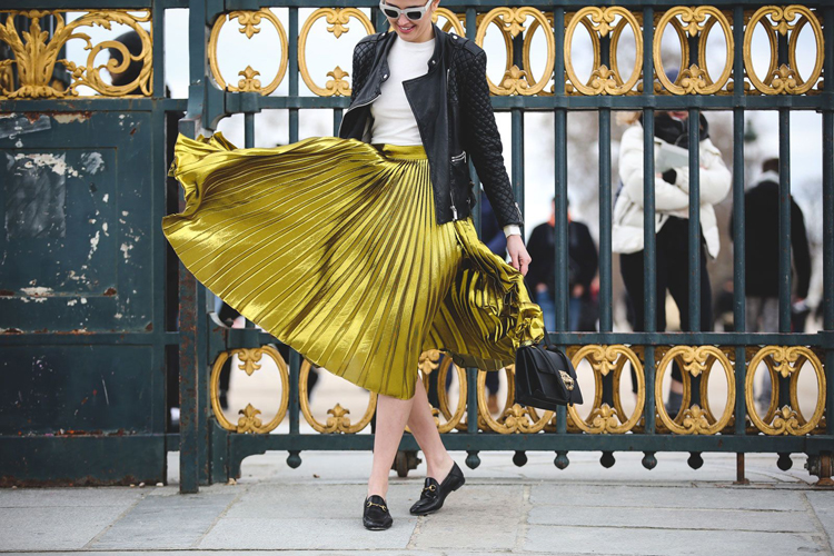 metalic gold pleated skirt, inspiration, cena empresa